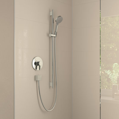 Ensemble de barres murales 100 Vario-jet 24 po 2,5 GPM hansgrohe Vernis