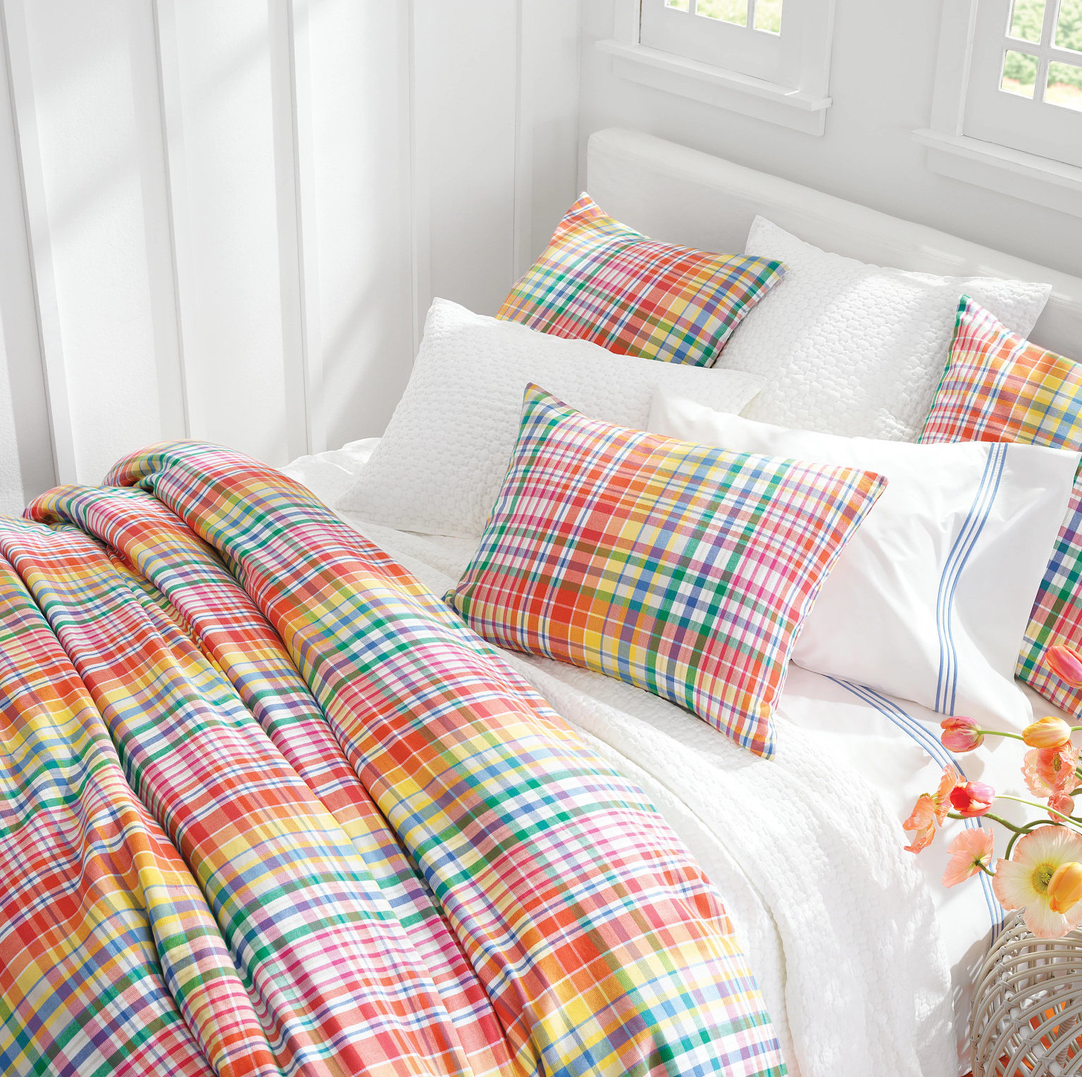 Lodi Matelasse Coverlet, Queen Coverlet, White