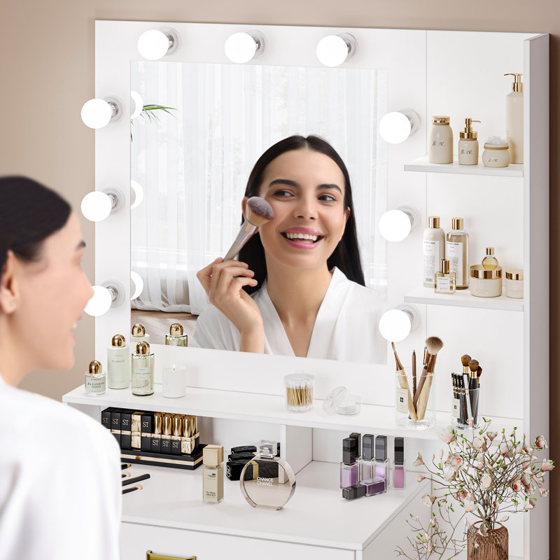Elleece Vanity Set with Lighted Mirror