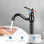 Grands robinets de lavabo de salle de bain à poignée simple HGN avec bonde escamotable-107440512