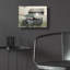 «The Old Ride» par Lori Deiter, art mural en verre acrylique, 16 po x 12 po