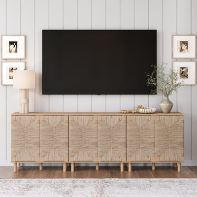 Armoire d'appoint Debets avec tablettes réglables et base en bois massif