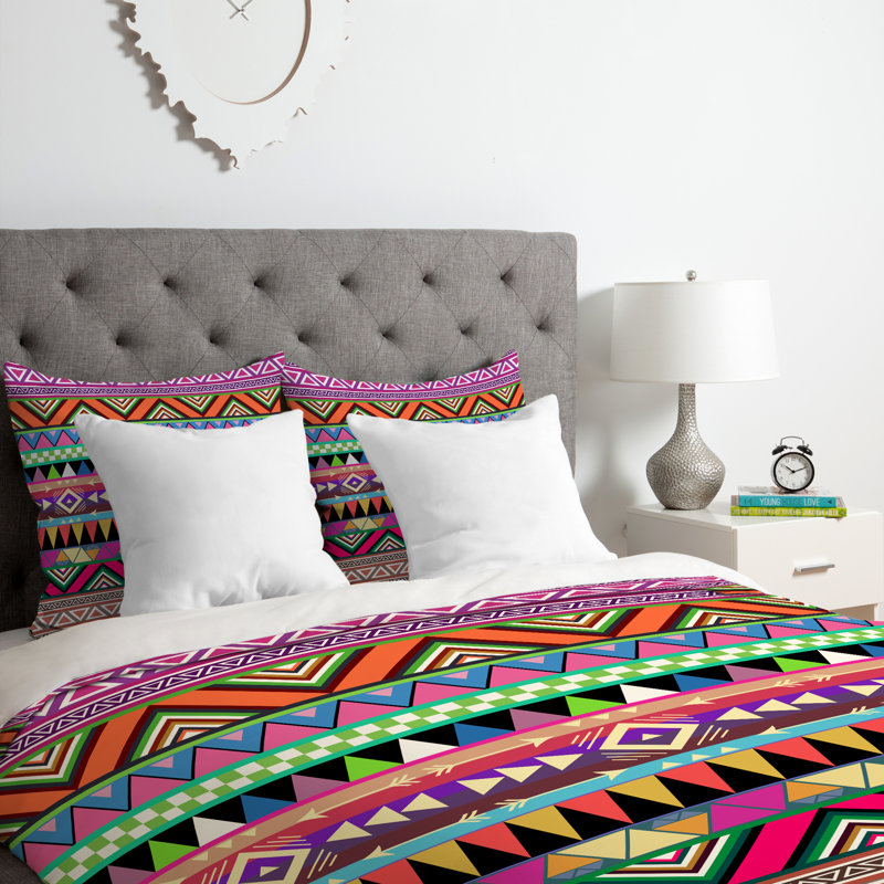 Bianca Green Traditional Polyester Duvet Cover, Lightweight Ikat, King Duvet Cover + 2 King Shams