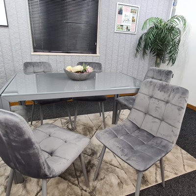 Asturias 6 - Person Dining Set