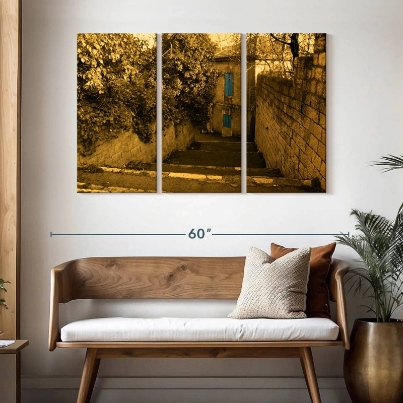 Lilie Jerusalem I, 32" H x 50" W