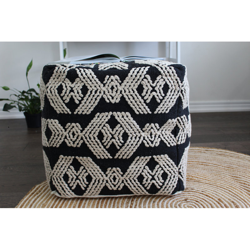 Pouf tissé à la main