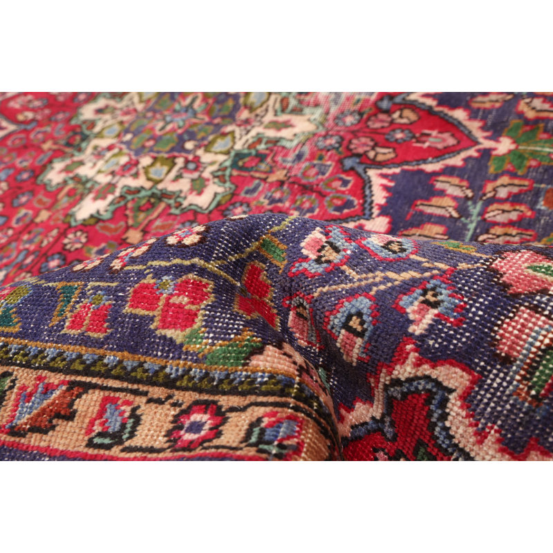 Tapis bleu marine Antalya 6 pi 5 po x 9 pi 5 po