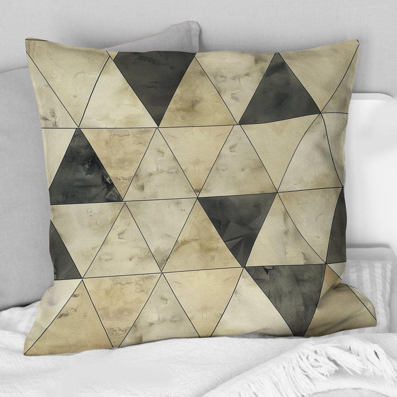 Coussin décoratif brun à imprimé triangles IV - Mid-Century, H 16 po x l 16 po