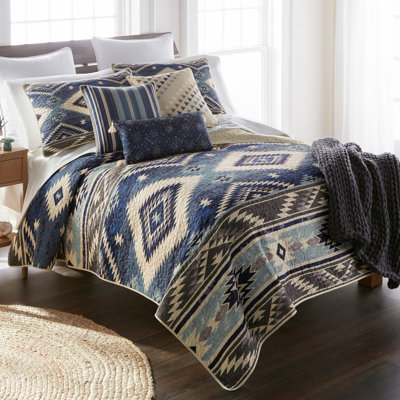 Desert Hill Quilted Geometric Shapes Quilt Set