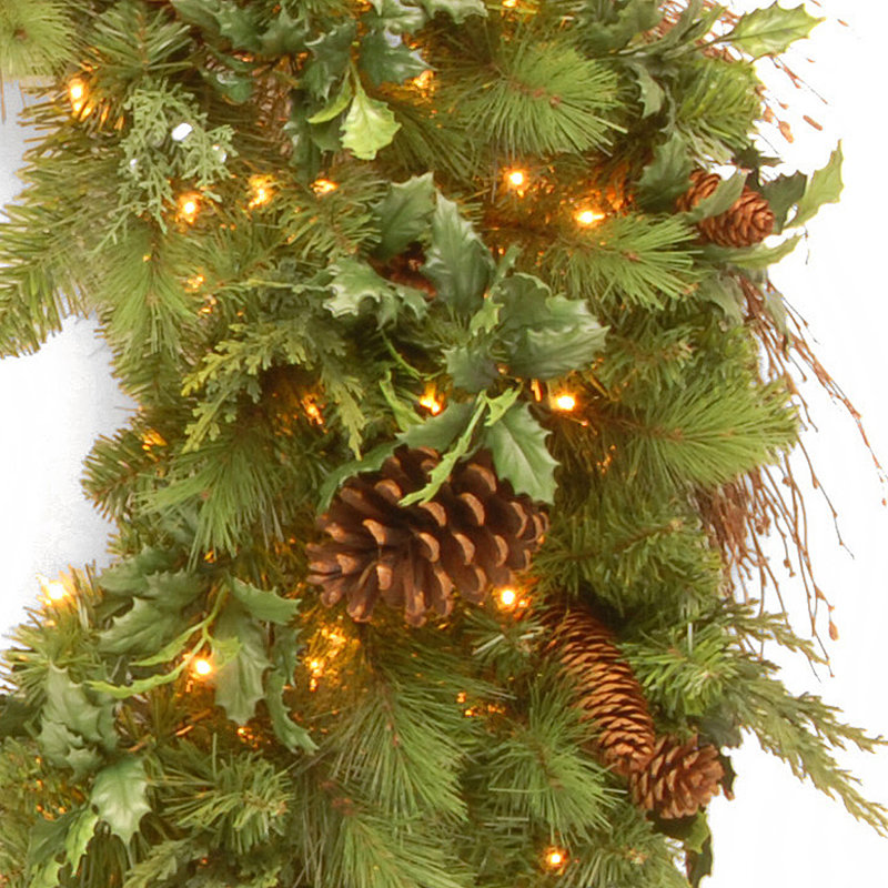 Pine 48" Lighted Wreath