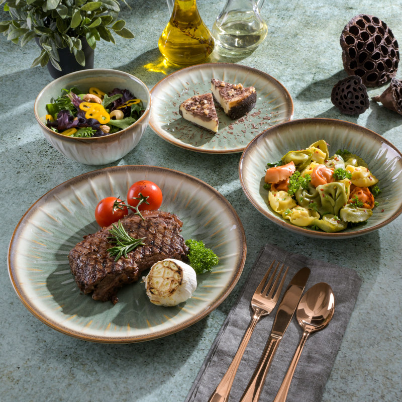 Green Ceramic Embossed Dinnerware Set, Service for 4