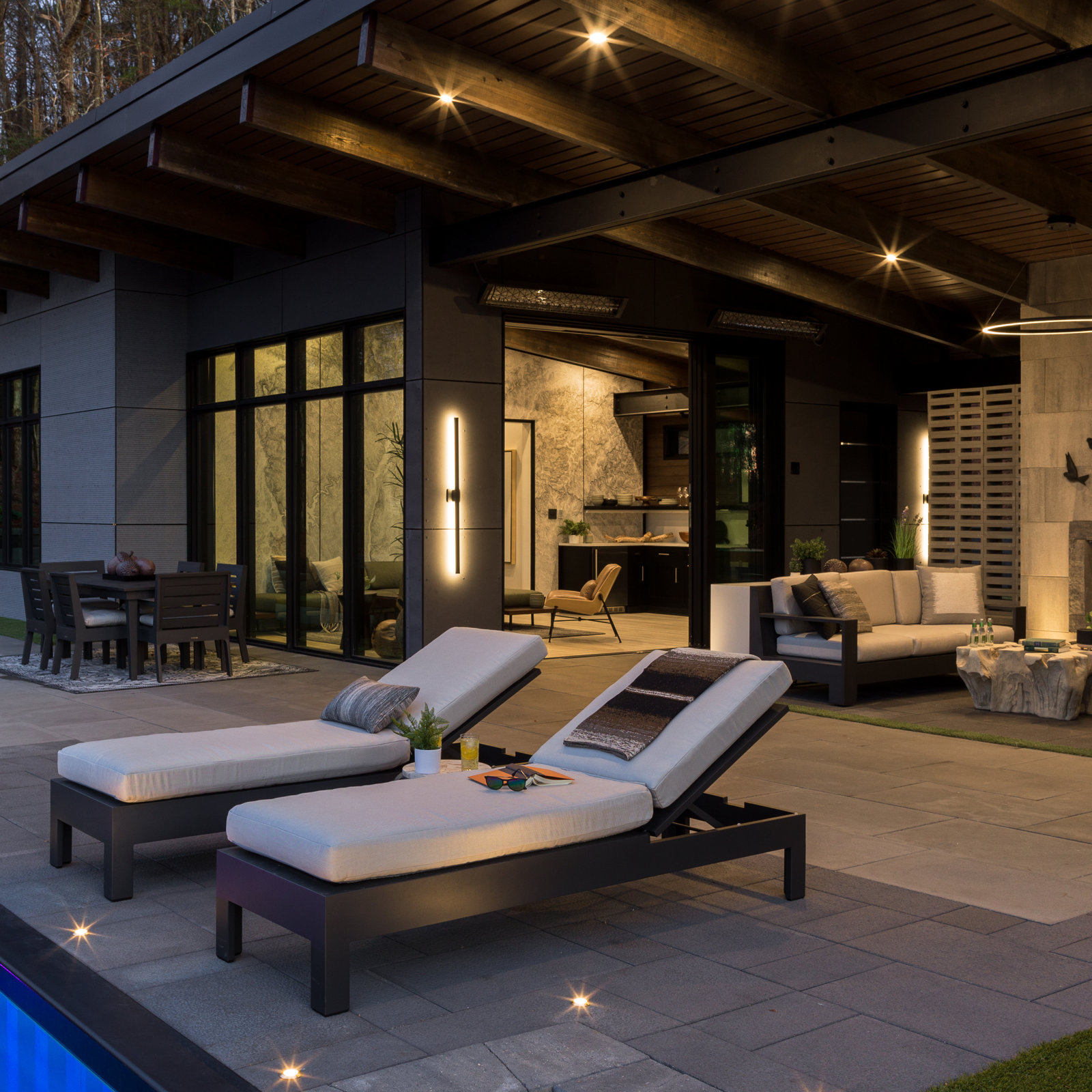 Replay Cylinder Outdoor LED Wall Light, Bronze