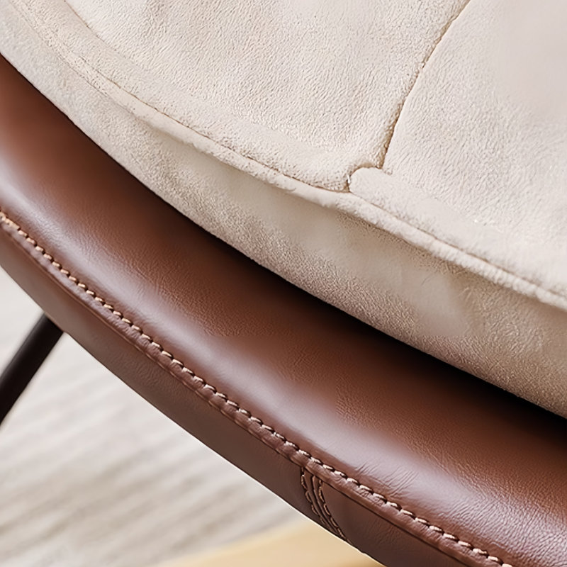 Chaise berçante moderne rembourrée