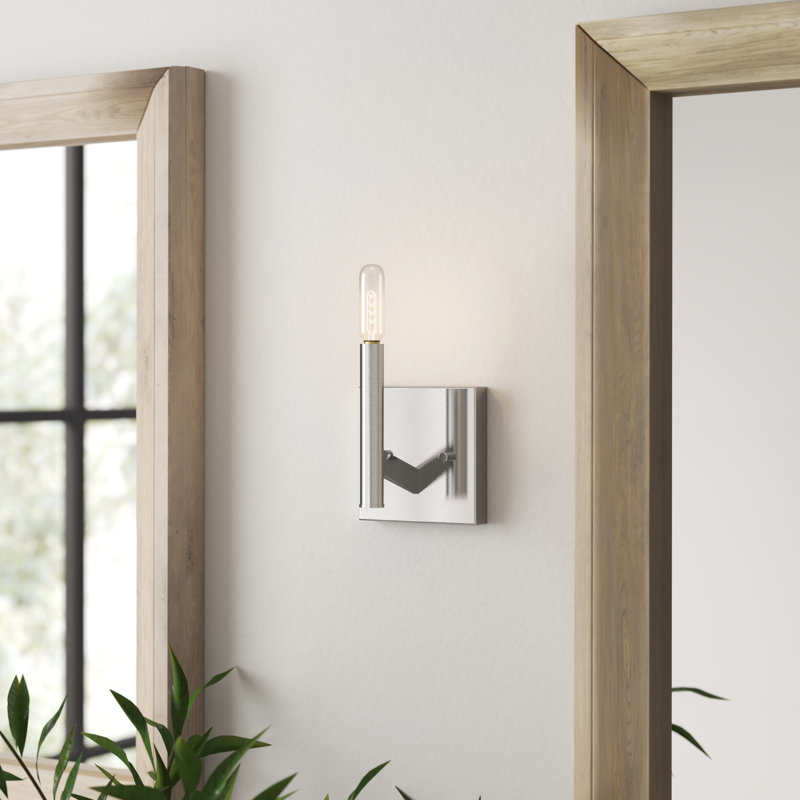 Dimmable Bath Sconce, Chrome, No