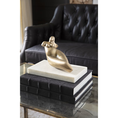 Sculpture Regina Andrew Rhea