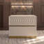 Ensemble de chambre à coucher grand lit 3 pièces Stanbridge Crème-132133102-132133103