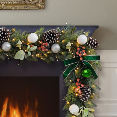 6 Feet by 10 Inches Pre-Lit Battery-Operated Adorned Garland