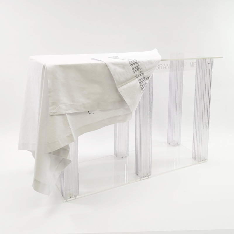 Claridy Dining Table