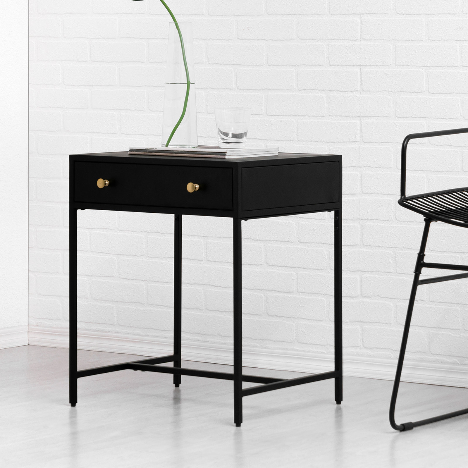Walee 1-Drawer Nightstand, Black