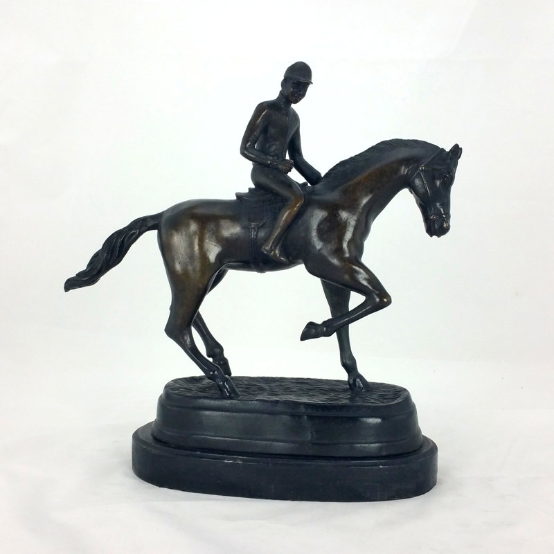 Figurine cheval à cheval avec jockey