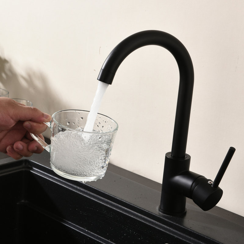 Robinet de cuisine en acier inoxydable noir mat, robinet d'évier commercial à poignée simple avec une excellente fonctionnalité, poignée de robinet moderne, conception avancée