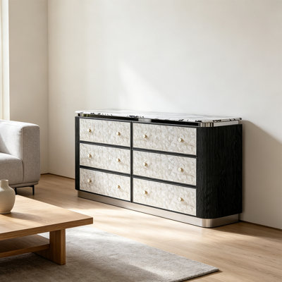 Armoire de rangement en bois massif de style luxueux