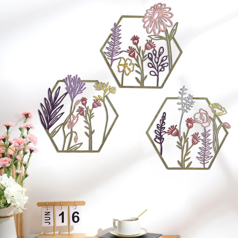 Metal Floral Wall Decoration