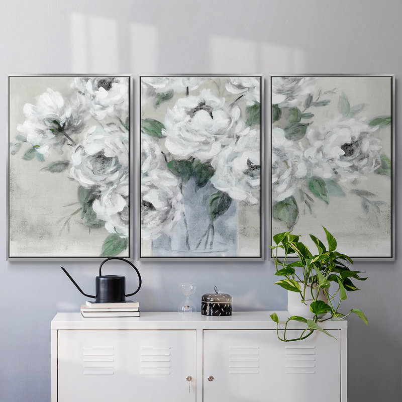 Tender White Roses, reproduction encadrée sur toile 3 pièces, Argent