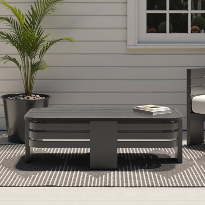 Table basse d'extérieur en aluminium Ari 47 "