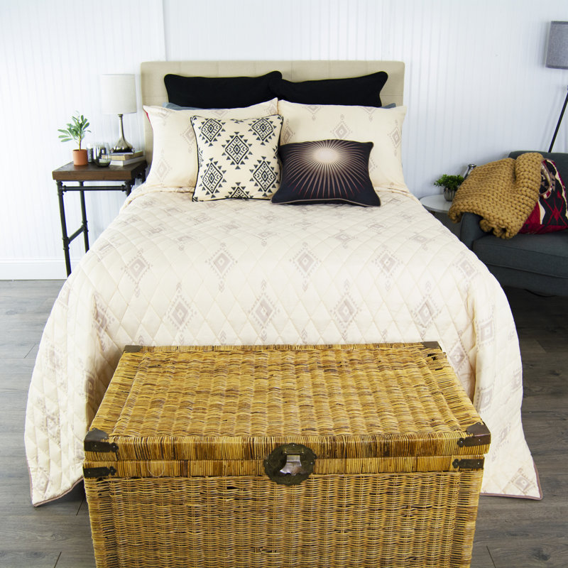Red and Beige Reversible Microfiber Full Quilt Set