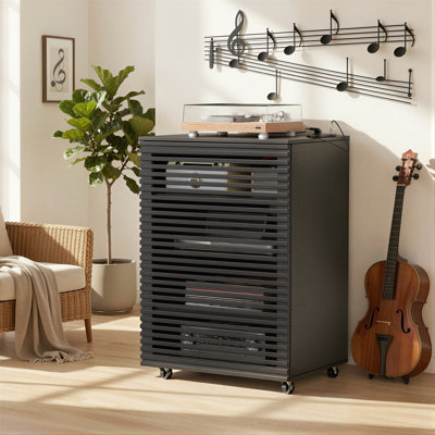 Cabinet audiovisuel à 5 niveaux avec station de charge, meuble audio avec portes grillagées et tablettes réglables à 3 niveaux, support de divertissement roulant pour le cinéma maison et le salon