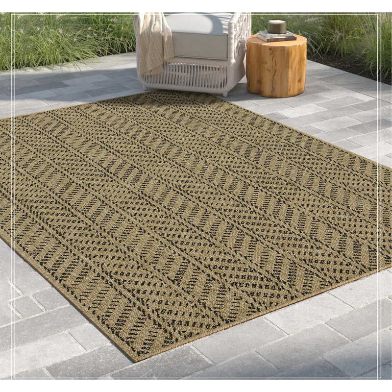 Jute/Black Indoor/Outdoor Area Rug, Rectangle 7'10" x 10'3"