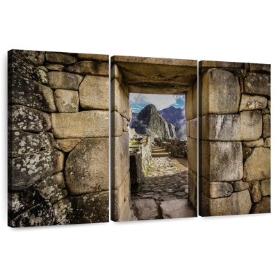 Machu Picchu Doorway