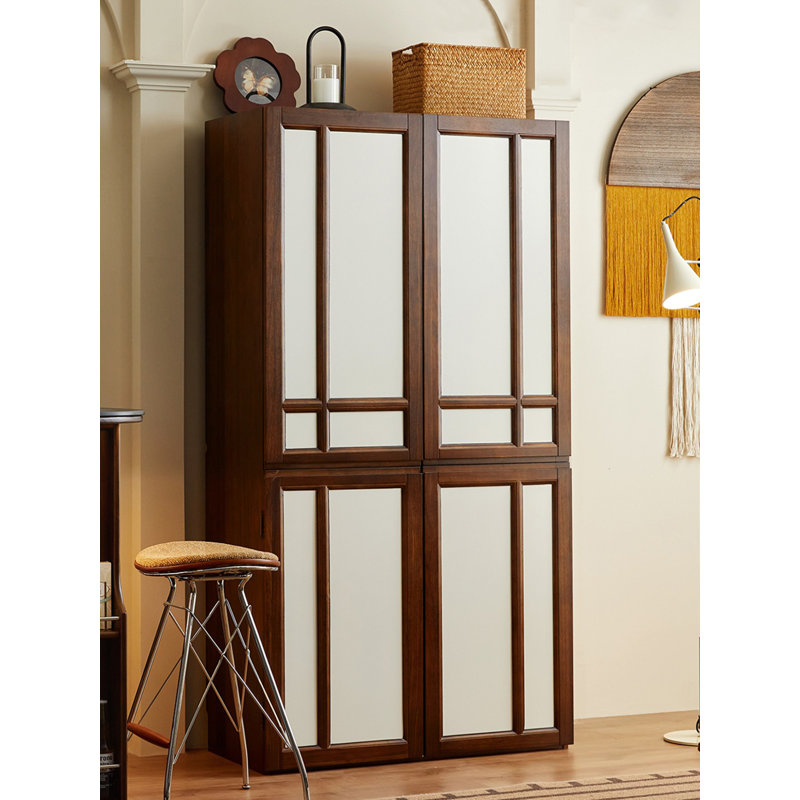Grande armoire de rangement rétro en bois massif