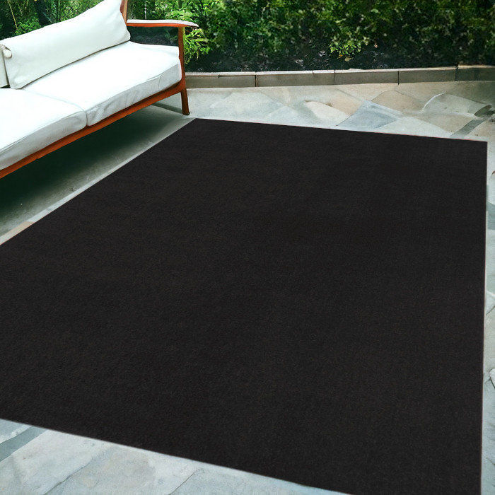 Tapis intérieur / extérieur noir 8 pi x 10 pi résistant aux taches