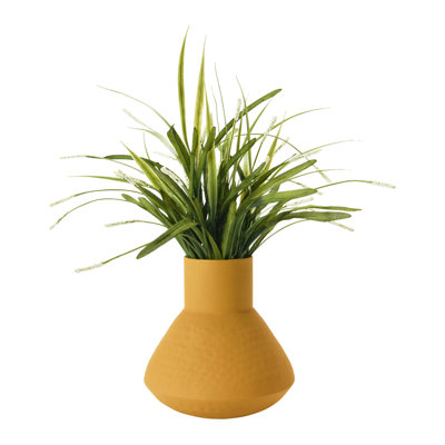Vase en métal texturé