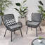 Chaise contemporaine grise avec base en fer stable et coussin de cadre élégant-762238405-762238403
