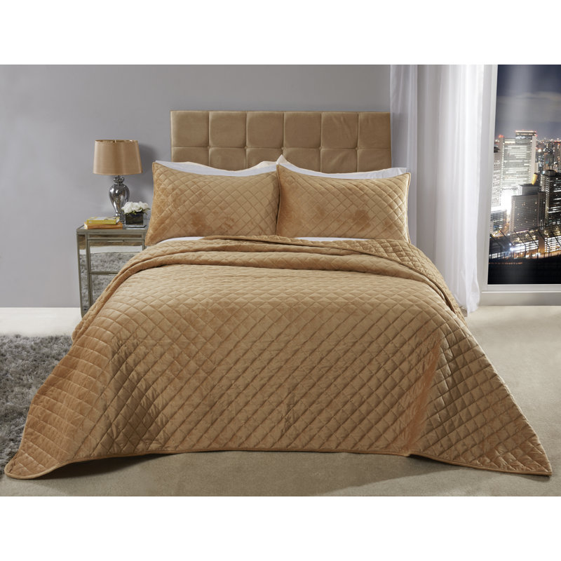 Kacie Polyester Bedspread with Pillow Shams Included, Golden Ochre
