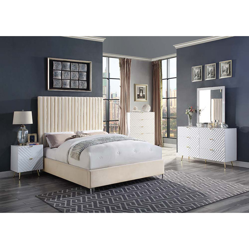 Bed, Queen