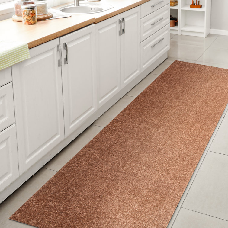 Twyla Classic Solid Low-Pile Machine-Washable Terra Rug