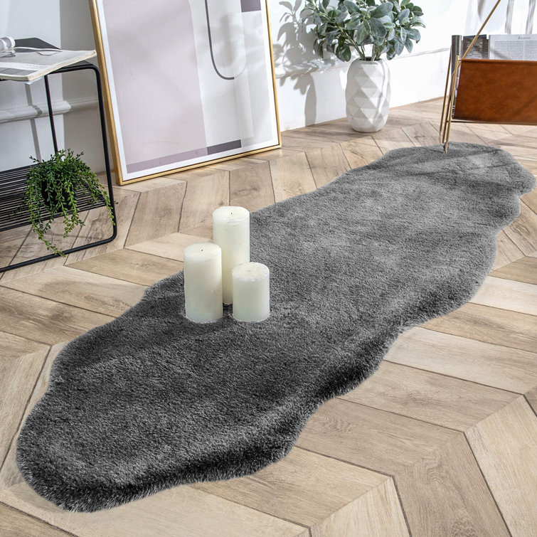 Hadji Faux Fur Washable Indoor Rug