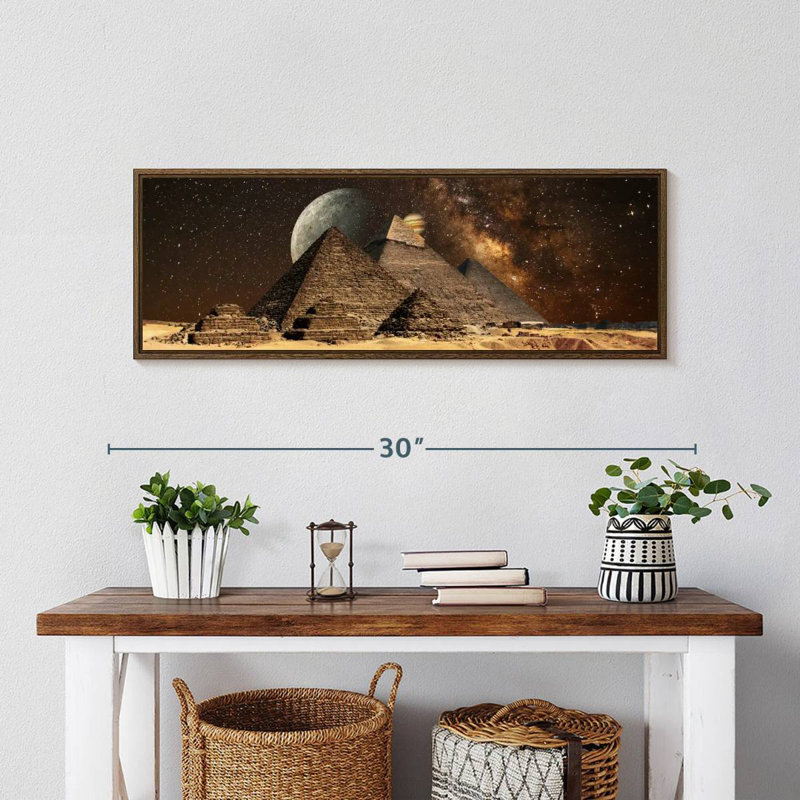 Cosmos sur les pyramides égyptiennes, 28 po x 10 po, Floating Frame Walnut