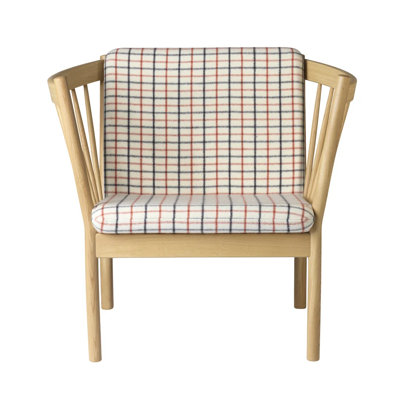 J146 Barrel Chair