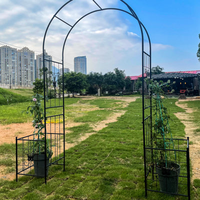 Arche de jardin en métal 7,15 pi, support robuste pour légumes grimpants, fête de Noël et décoration appropriées, décor de cour, plantes noires, patio de mariage