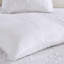 Ensemble de literie pour très grand lit luxueux blanc, courtepointe douce en médaillon en microfibre