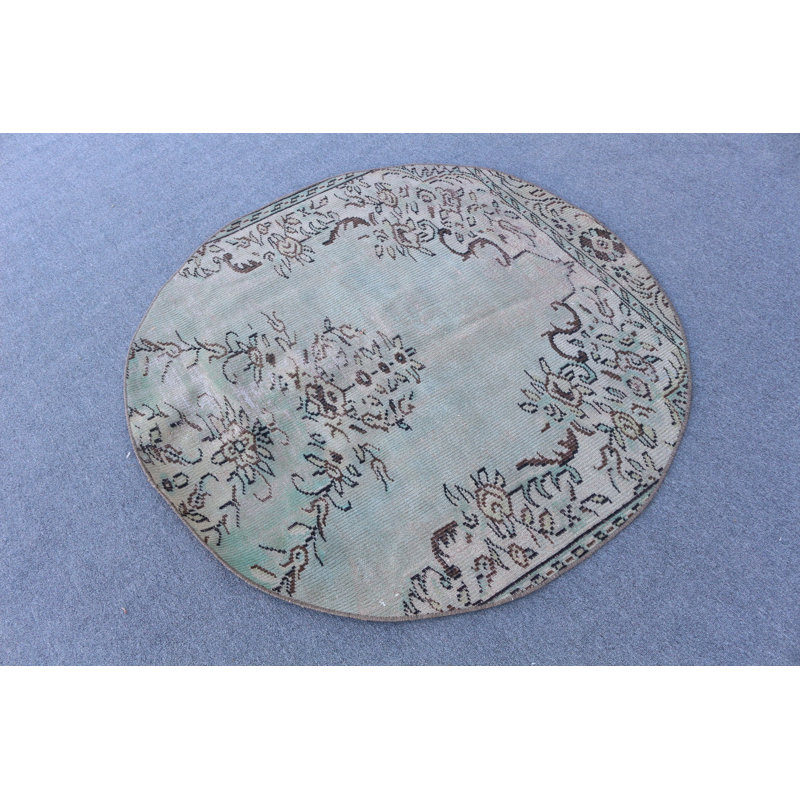 Tapis turc classique classique avec motif floral parfait pour rehausser le décor de votre salon