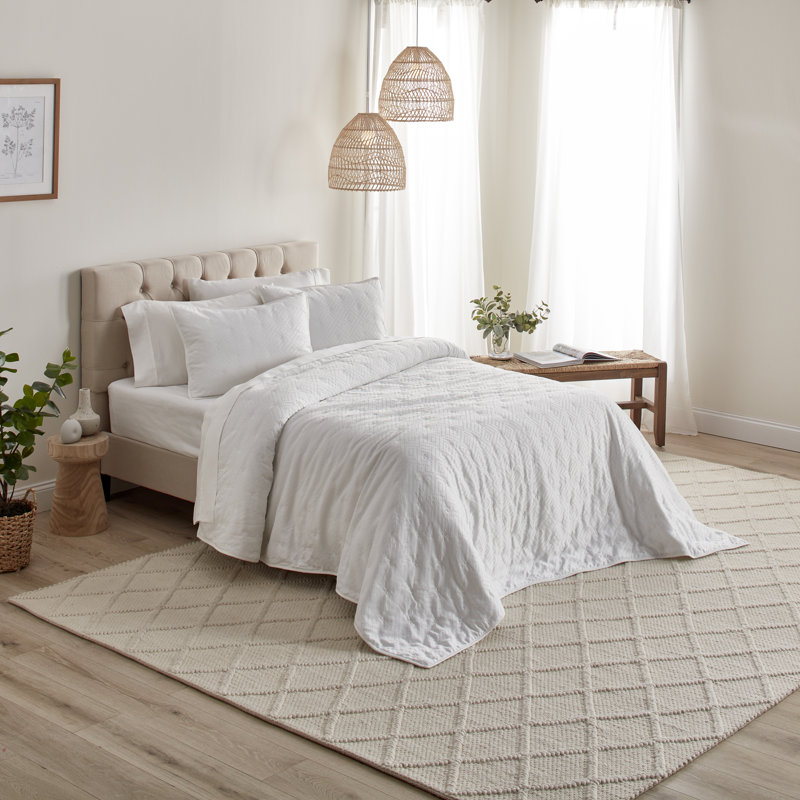 Ensemble de courtepointe 3 pièces Anne Klein Torringford, Courtepointe très grand et 2 très grandes taies, Blanc