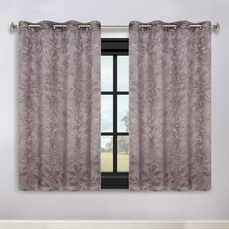 Panneaux de rideaux à passe-tringle en polyester Finklea, L 52 po x L 63 po, Cappuccino / Brun