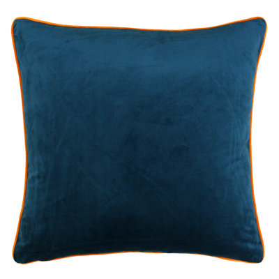 Oliver Square Throw