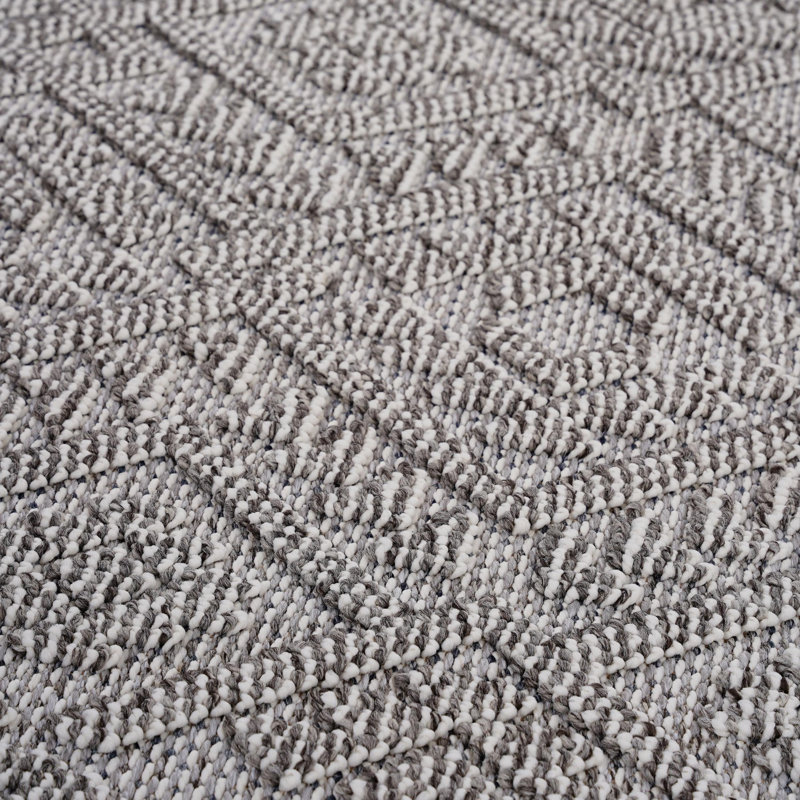 Machine-Woven Area Rug, Traditional Rug For Indoor And Outdoor, Rectangle 4' x 6'2"